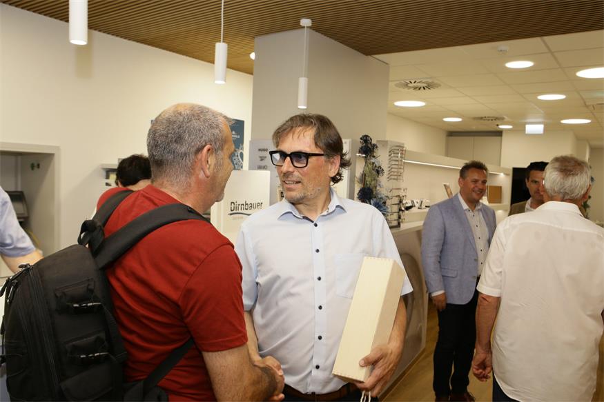 Optiker Nechansky lud zur Eröffnungsfeier des neuen Standortes