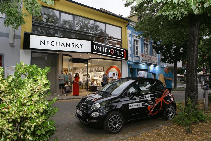 Optiker Nechansky lud zur Eröffnungsfeier des neuen Standortes