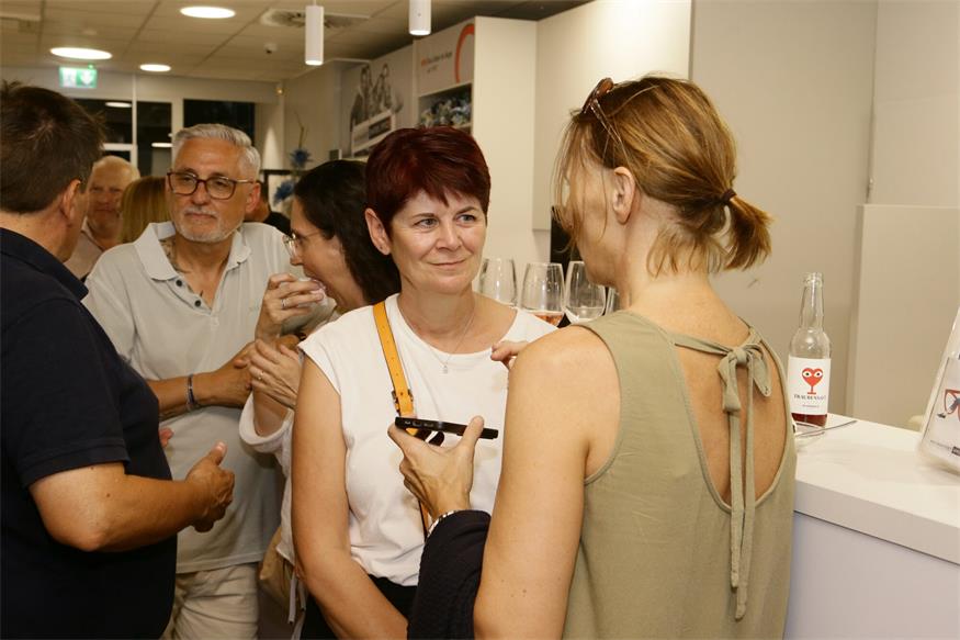 Optiker Nechansky lud zur Eröffnungsfeier des neuen Standortes