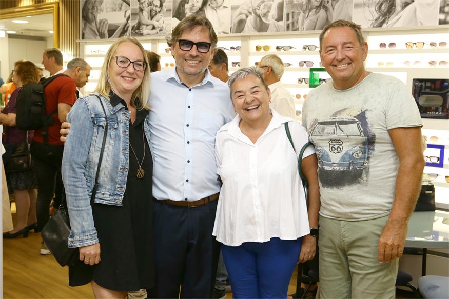 Optiker Nechansky lud zur Eröffnungsfeier des neuen Standortes