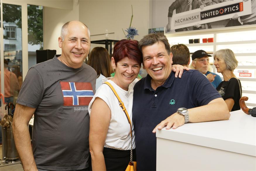 Optiker Nechansky lud zur Eröffnungsfeier des neuen Standortes