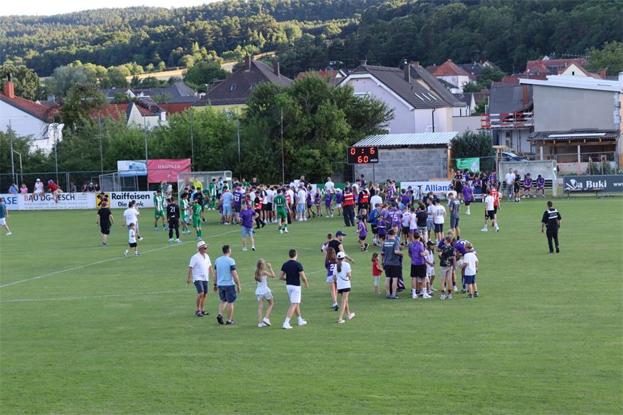 ASKÖ Waldquelle Kobersdorf: Tolle Kulisse, Sonnenschein und viele Tore