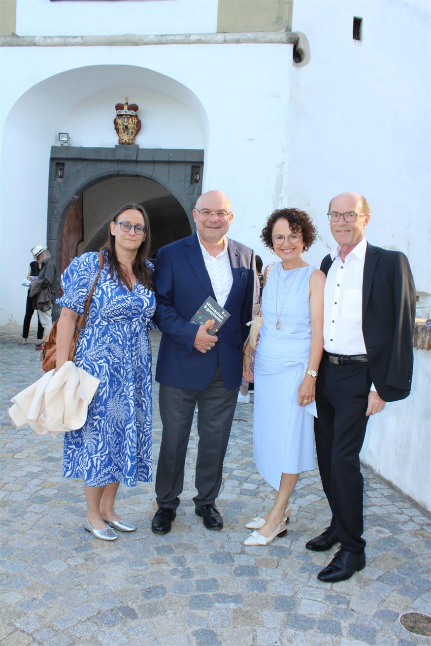 Schloss-Spiele: Finaler Höhepunkt im österreichischen Dramen-Reigen