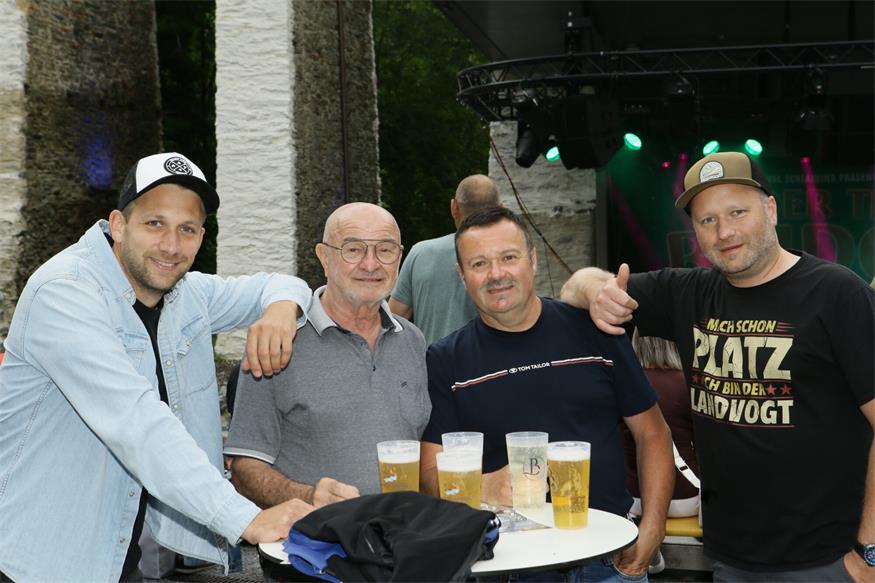 „Under the Bridge“ feierte Premiere in Schlaining