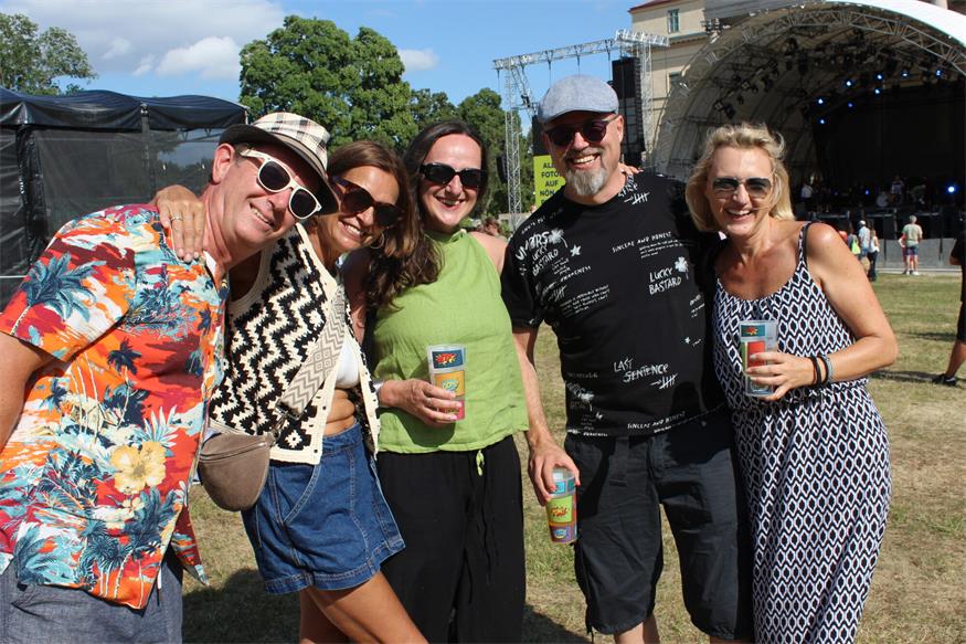 Perfekter Festivalstart im Schlosspark: Butterfly dance!