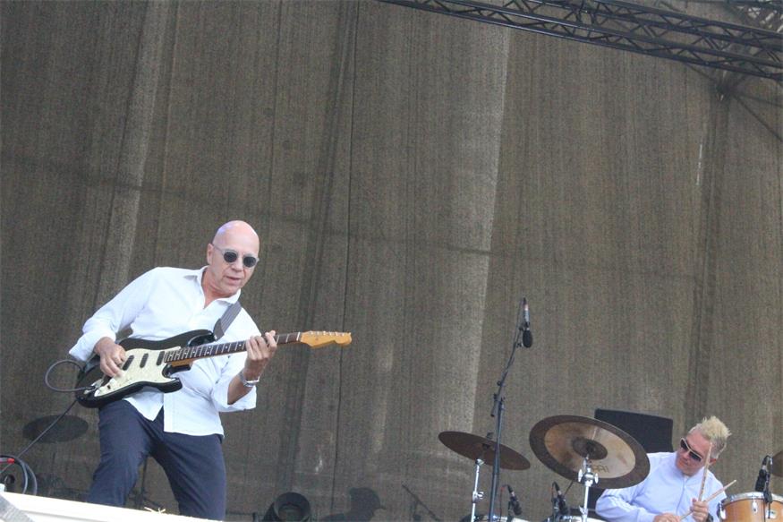 Perfekter Festivalstart im Schlosspark: Butterfly dance!