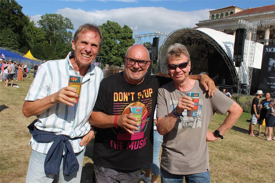 Perfekter Festivalstart im Schlosspark: Butterfly dance!