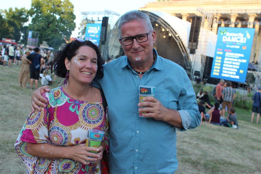 Perfekter Festivalstart im Schlosspark: Butterfly dance!