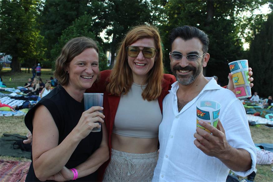 Perfekter Festivalstart im Schlosspark: Butterfly dance!