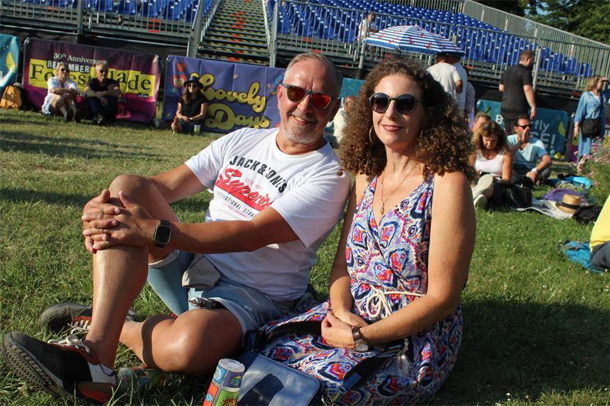 Perfekter Festivalstart im Schlosspark: Butterfly dance!