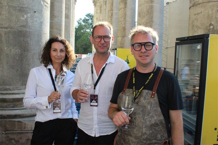 Perfekter Festivalstart im Schlosspark: Butterfly dance!