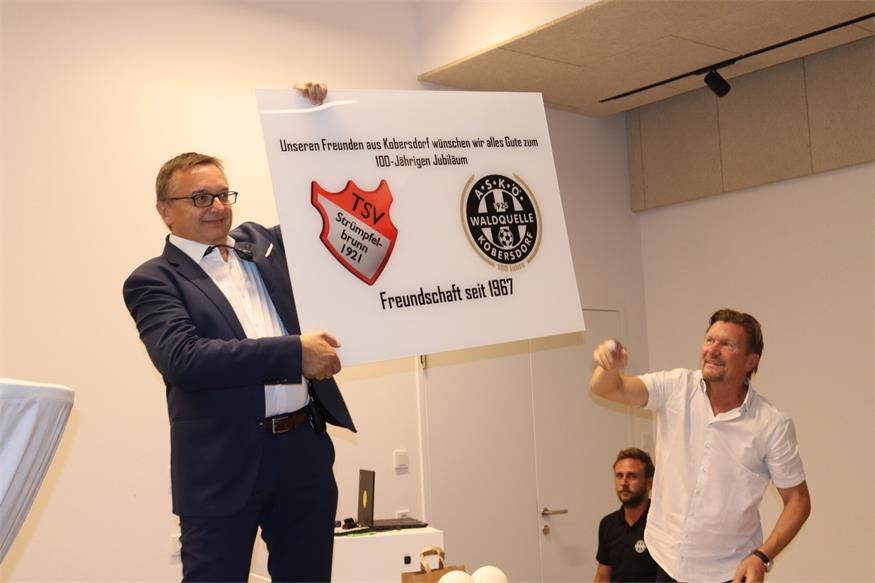 100 Jahre im Zeichen des runden Leders in Kobersdorf