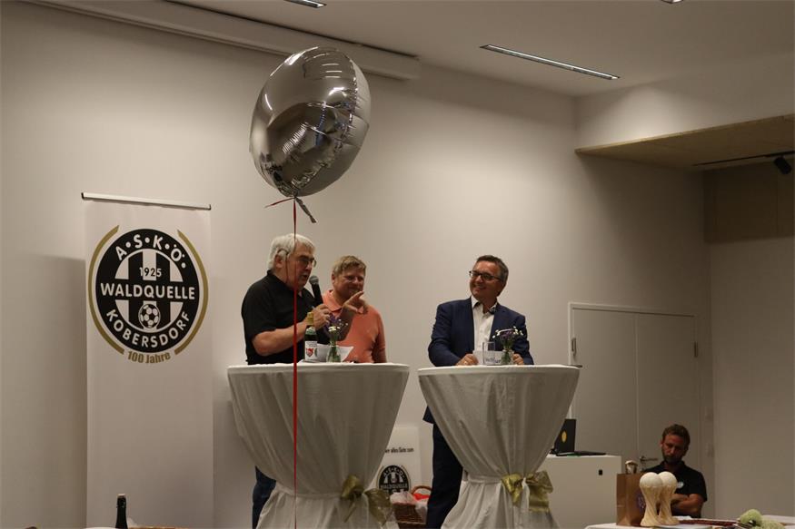 100 Jahre im Zeichen des runden Leders in Kobersdorf