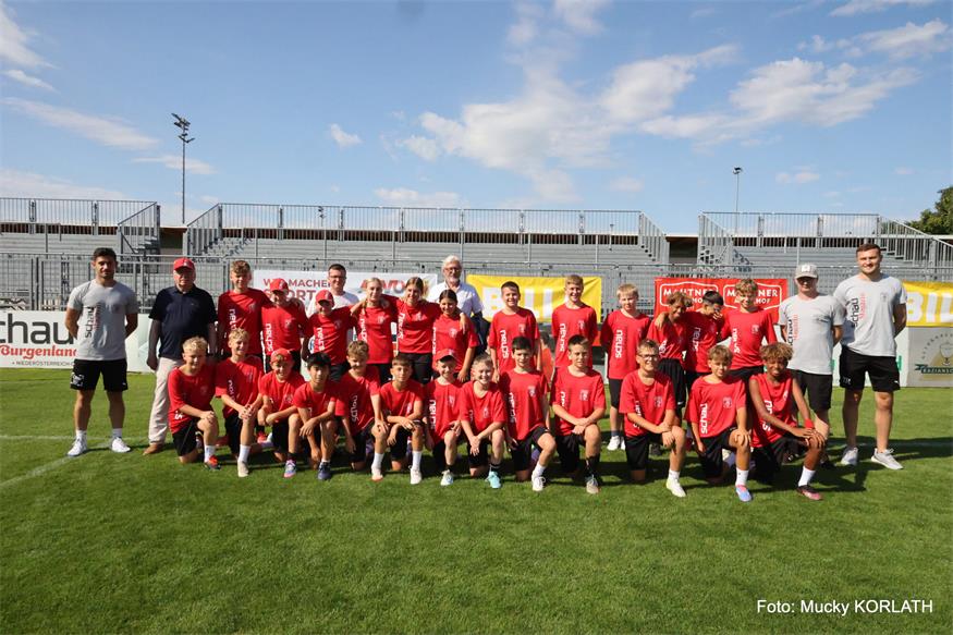 150 Kids beim Parndorfer Fußballcamp