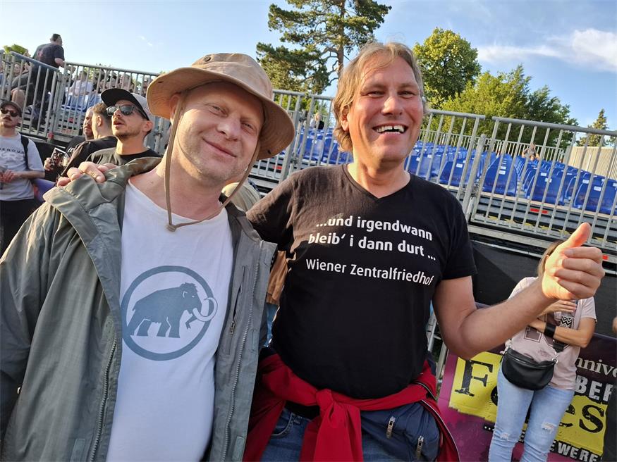 Forestglade im Schlosspark: Die 90er wissen noch, wie man feiert