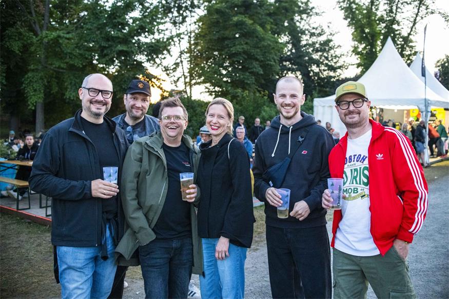 Forestglade im Schlosspark: Die 90er wissen noch, wie man feiert