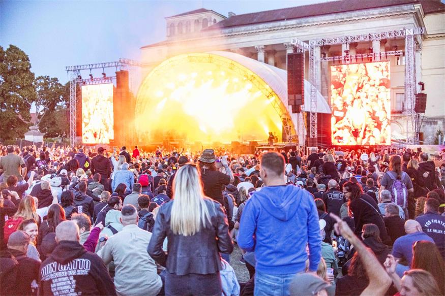 Forestglade im Schlosspark: Die 90er wissen noch, wie man feiert