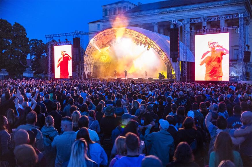 Forestglade im Schlosspark: Die 90er wissen noch, wie man feiert