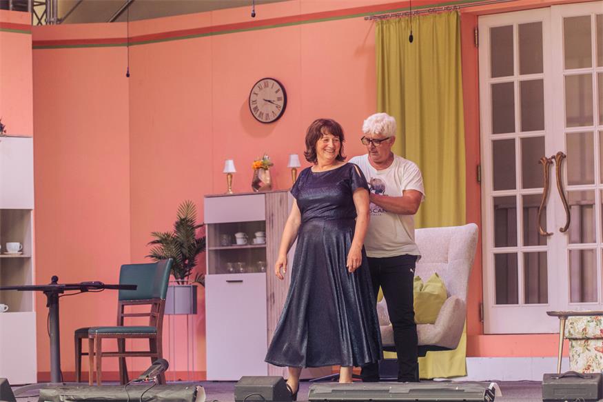 Theaterstadl Gattendorf:  Mit „Pantoffel-Panther“ ins launige Chaos