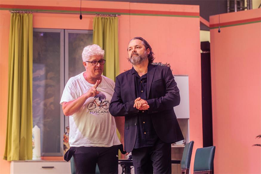 Theaterstadl Gattendorf:  Mit „Pantoffel-Panther“ ins launige Chaos