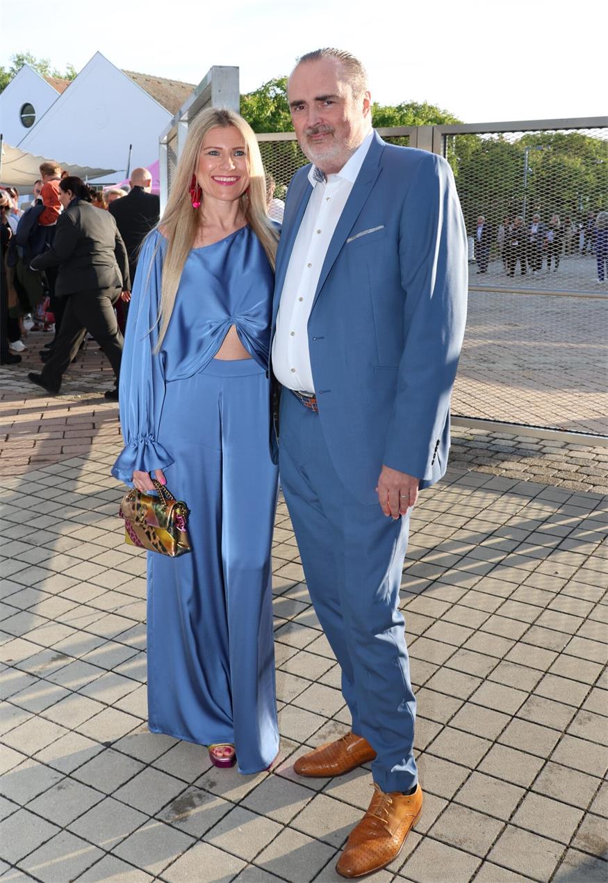 Seefestspiele-Premiere: Promis und 6.000 Gäste im Discofieber