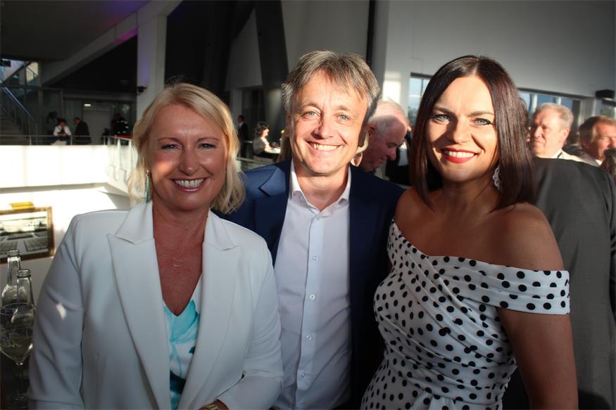 Seefestspiele-Premiere: Promis und 6.000 Gäste im Discofieber