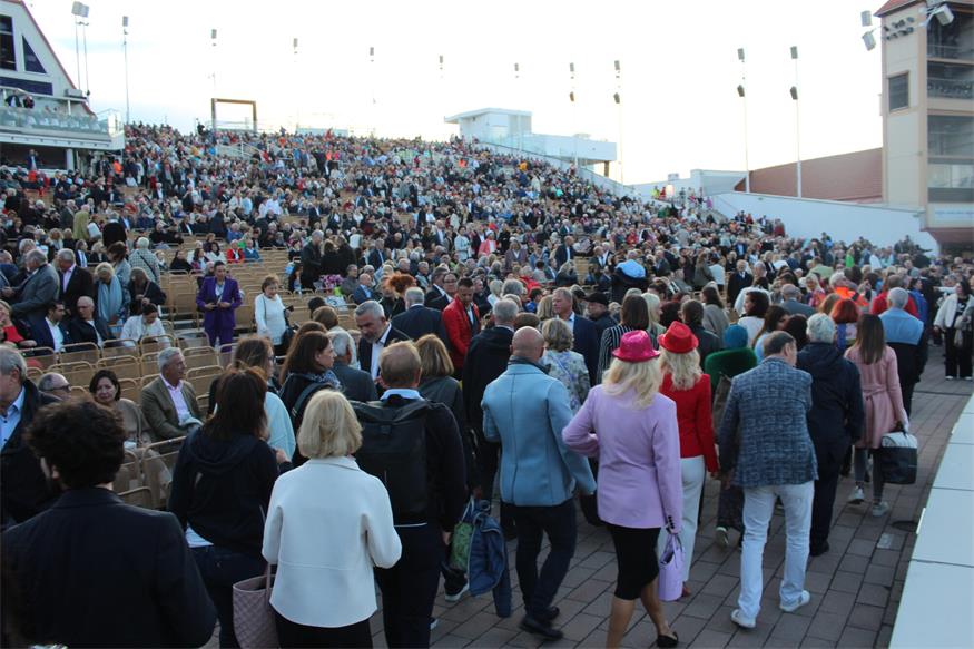Seefestspiele-Premiere: Promis und 6.000 Gäste im Discofieber