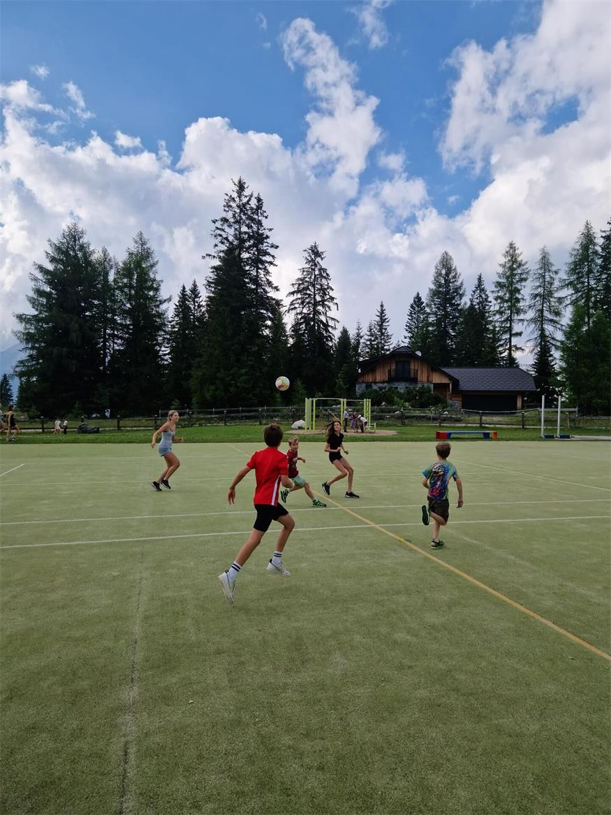 Spiel, Spaß, Gemeinschaft erleben beim Ferienlager der Pfarre Neudörfl