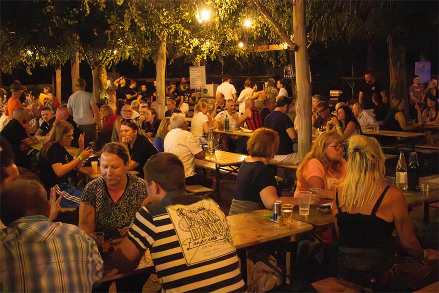 Sommerabend am Weinberg beim Waldfest in Unterfrauenhaid
