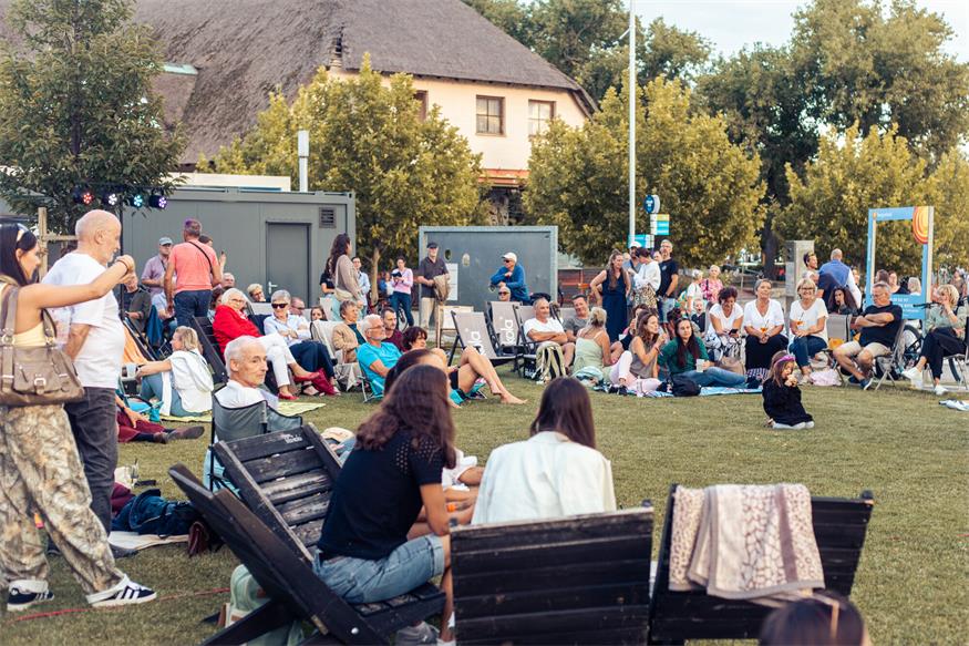 Französische Chansons trafen in Neusiedl auf lateinamerikanische Küche