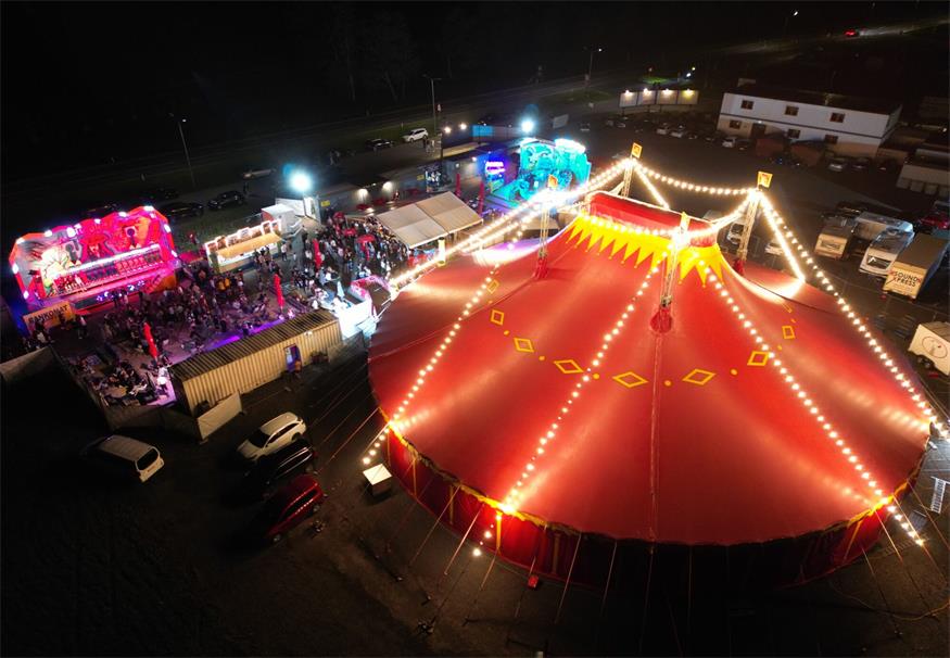 Zahlreiche Dirndl und Lederhosn beim Auftakt in Oberpullendorf