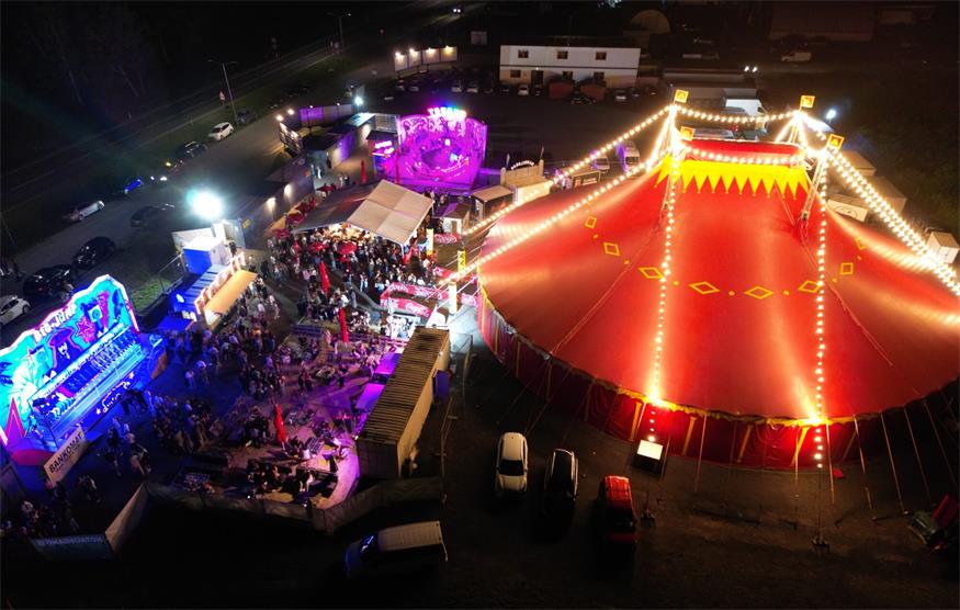 Zahlreiche Dirndl und Lederhosn beim Auftakt in Oberpullendorf
