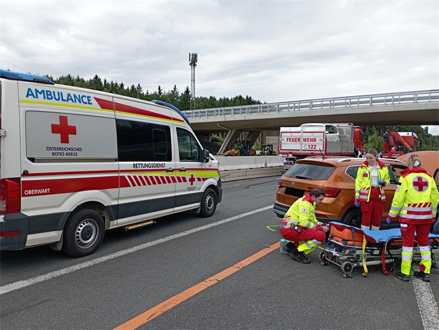 Südautobahn: Verkehrsunfall mit mehreren Fahrzeugen