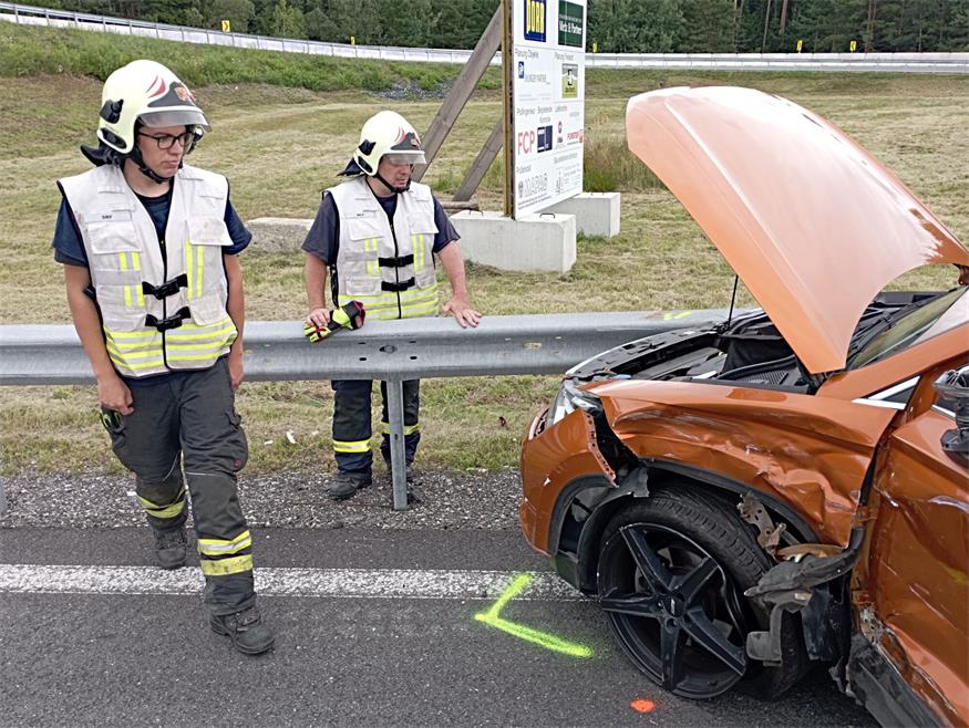Südautobahn: Verkehrsunfall mit mehreren Fahrzeugen