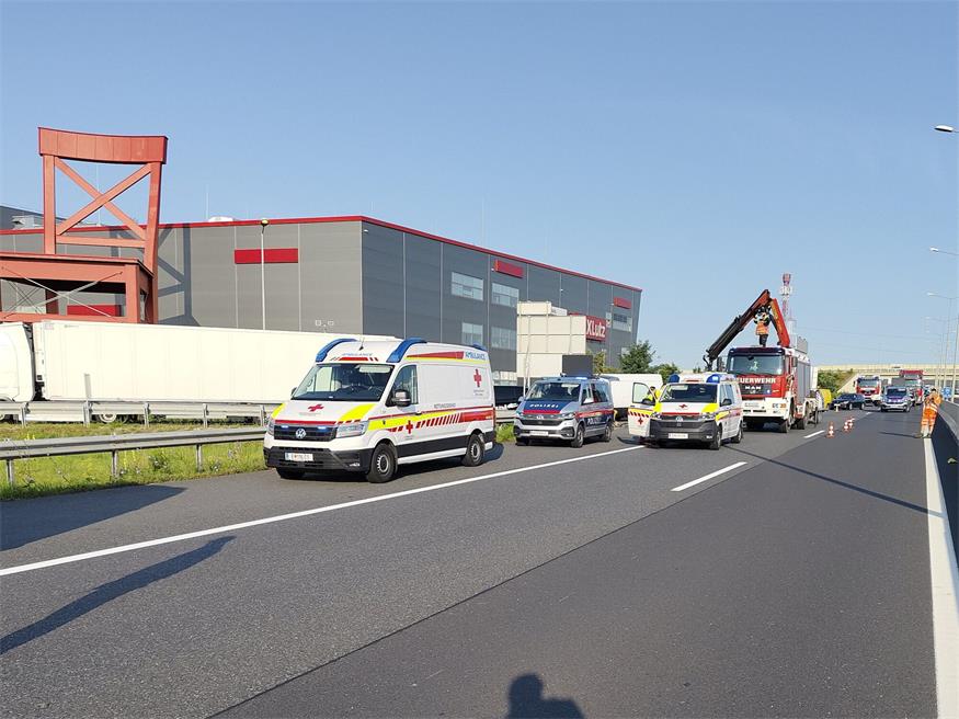 Schwerer Verkehrsunfall auf der A4 forderte vier Verletzte