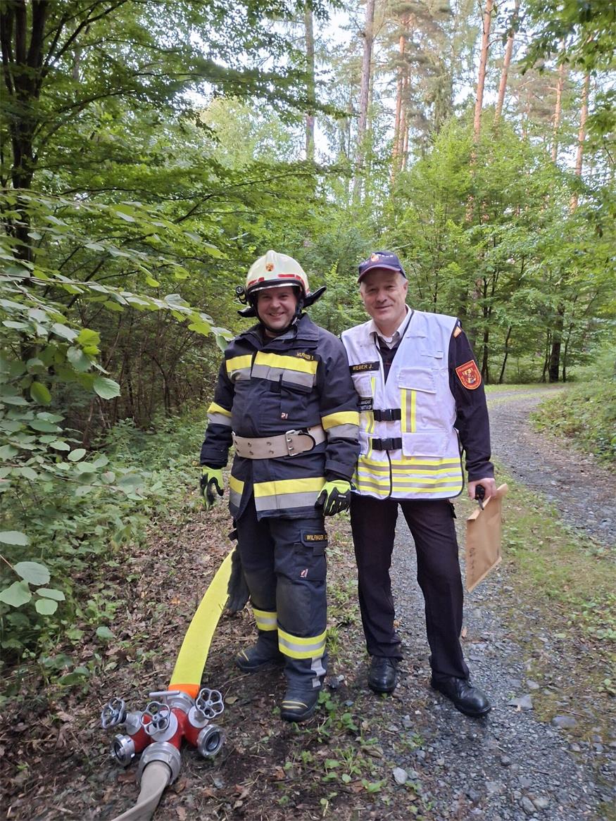 Waldbrand in Deutsch Gerisdorf: 120 FF-Leute im Übungseinsatz
