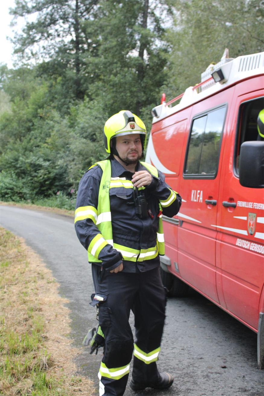 Waldbrand in Deutsch Gerisdorf: 120 FF-Leute im Übungseinsatz