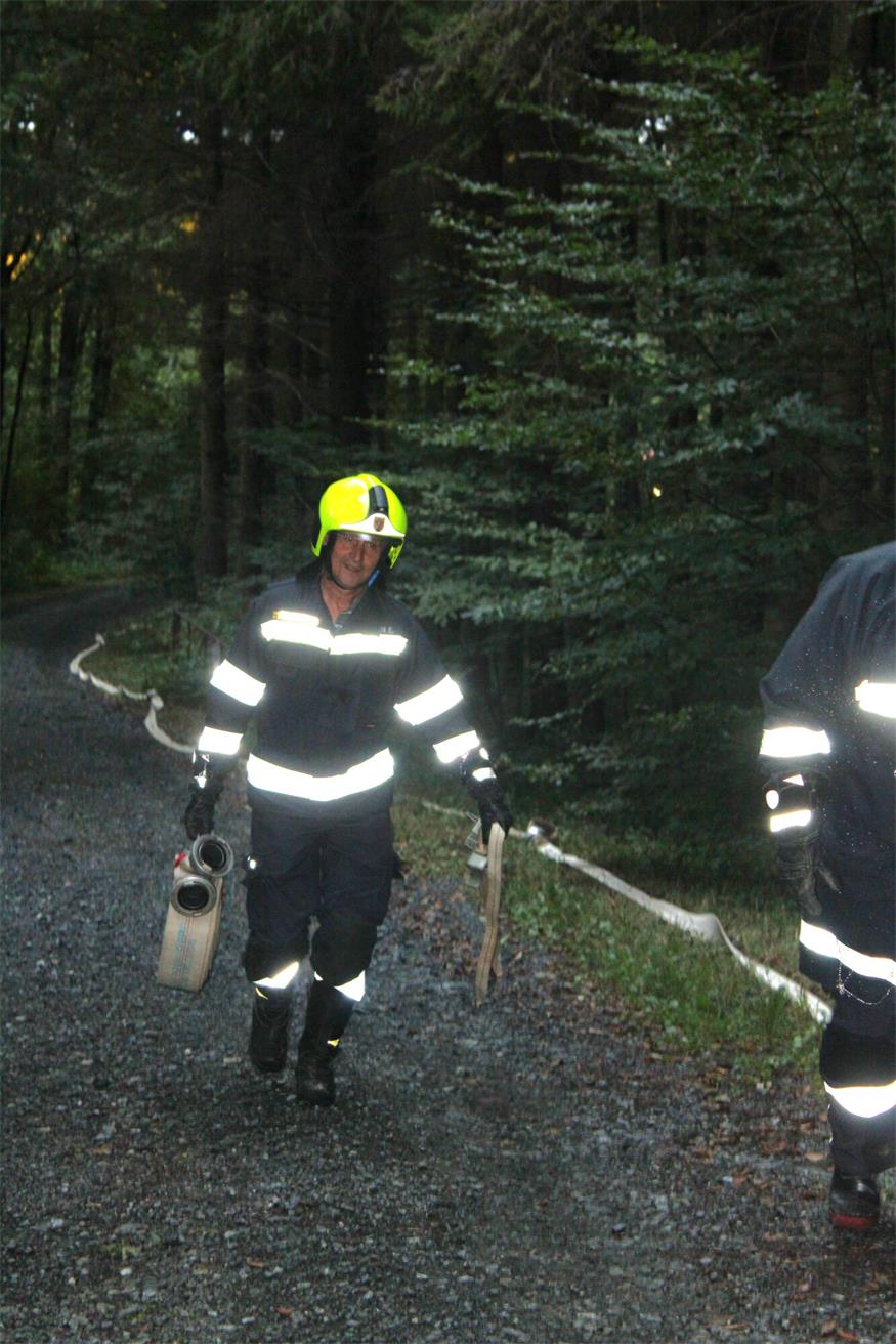 Waldbrand in Deutsch Gerisdorf: 120 FF-Leute im Übungseinsatz