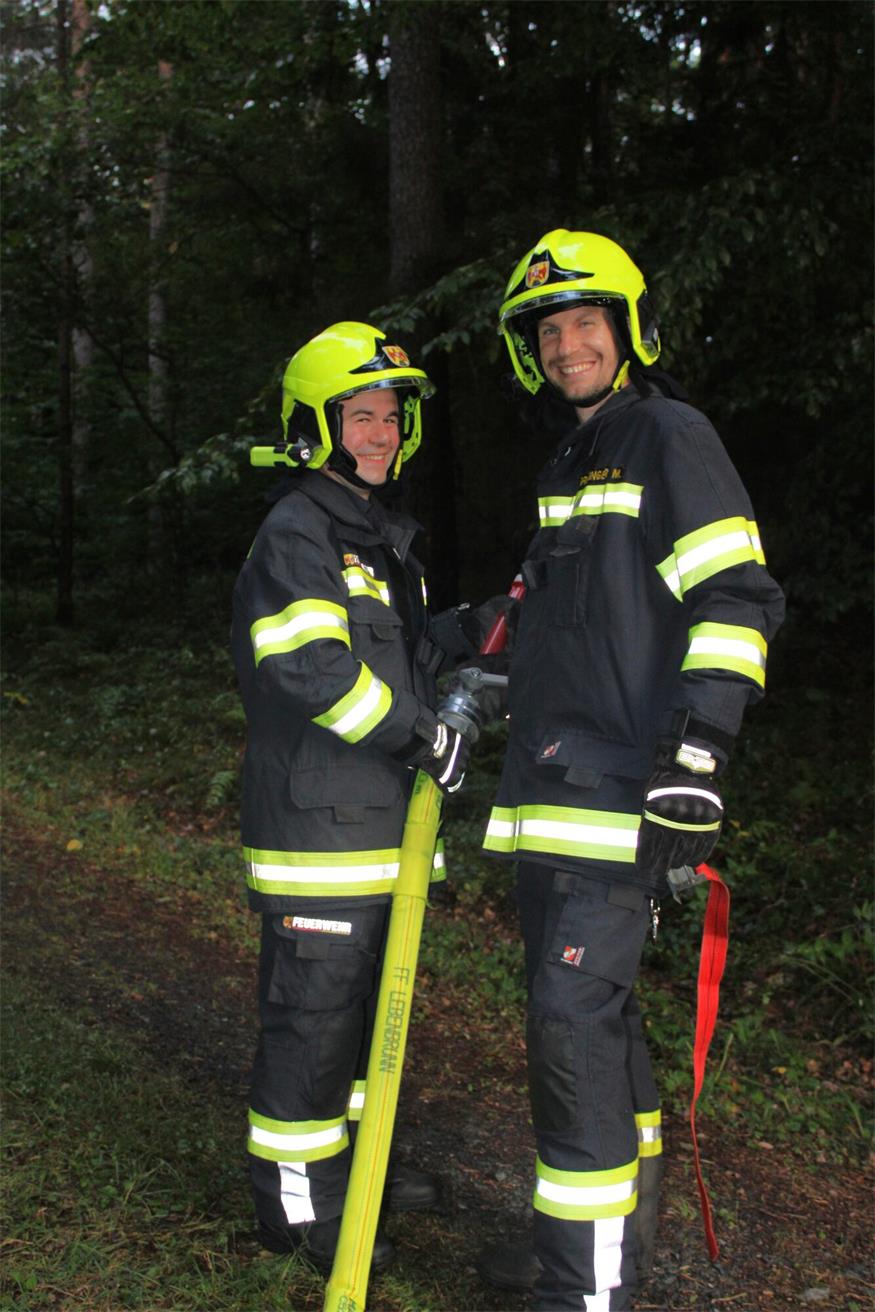 Waldbrand in Deutsch Gerisdorf: 120 FF-Leute im Übungseinsatz