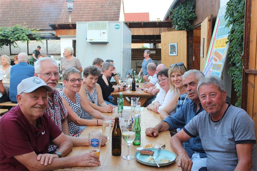 Ausstellung mal anders: Kunst, Kulinarik und Musik in Pilgersdorf