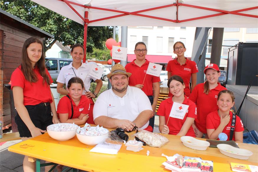 Fröhliches Gewusel beim Roten Teppich in Oberpullendorf