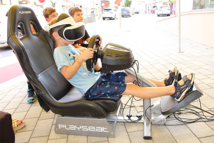 Fröhliches Gewusel beim Roten Teppich in Oberpullendorf