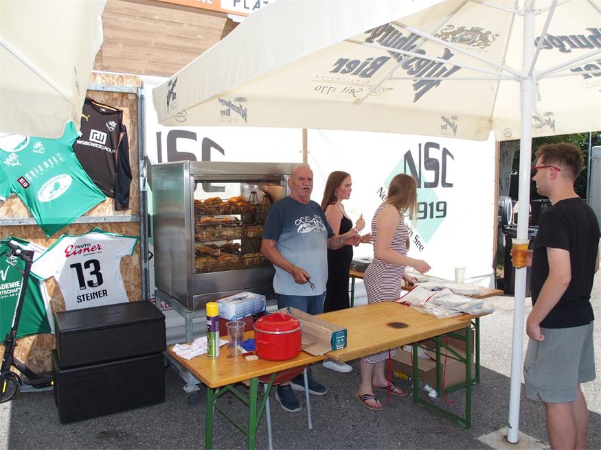 Benefizturnier in Neusiedl: Borussia-Fans kicken für den guten Zweck