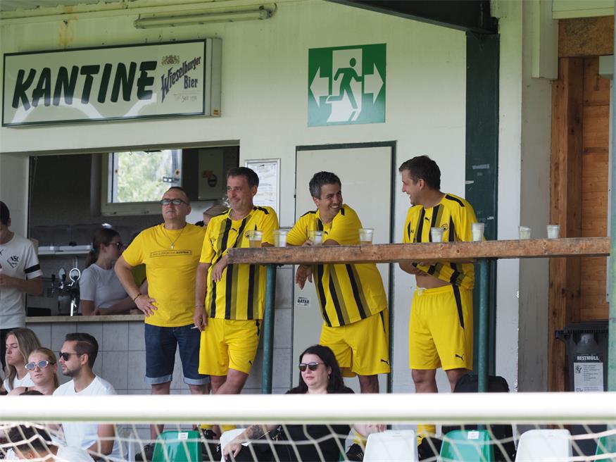 Benefizturnier in Neusiedl: Borussia-Fans kicken für den guten Zweck