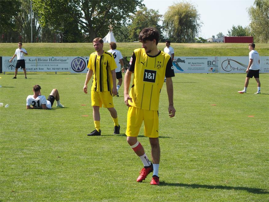 Benefizturnier in Neusiedl: Borussia-Fans kicken für den guten Zweck