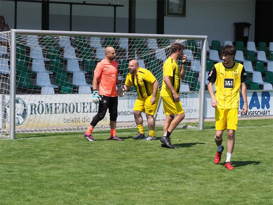 Benefizturnier in Neusiedl: Borussia-Fans kicken für den guten Zweck