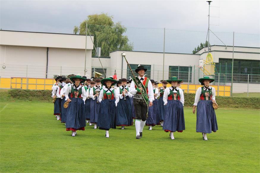 Feuchtes, aber fröhliches Fest zum 40er des Musikvereins Pilgersdorf