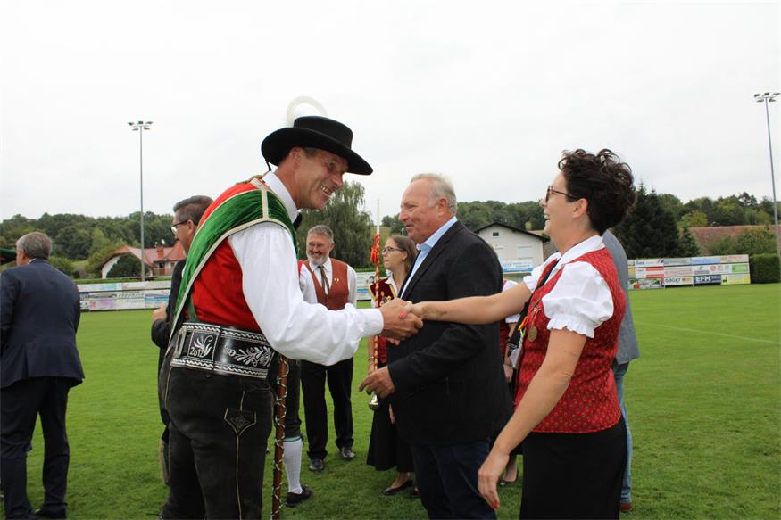 Feuchtes, aber fröhliches Fest zum 40er des Musikvereins Pilgersdorf