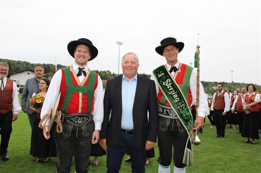Feuchtes, aber fröhliches Fest zum 40er des Musikvereins Pilgersdorf