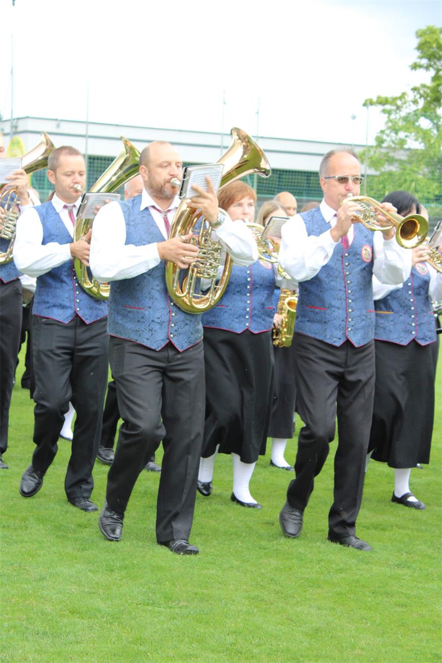 Feuchtes, aber fröhliches Fest zum 40er des Musikvereins Pilgersdorf